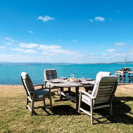 Waiheke Waters Edge Villa Omiha ภายนอก รูปภาพ