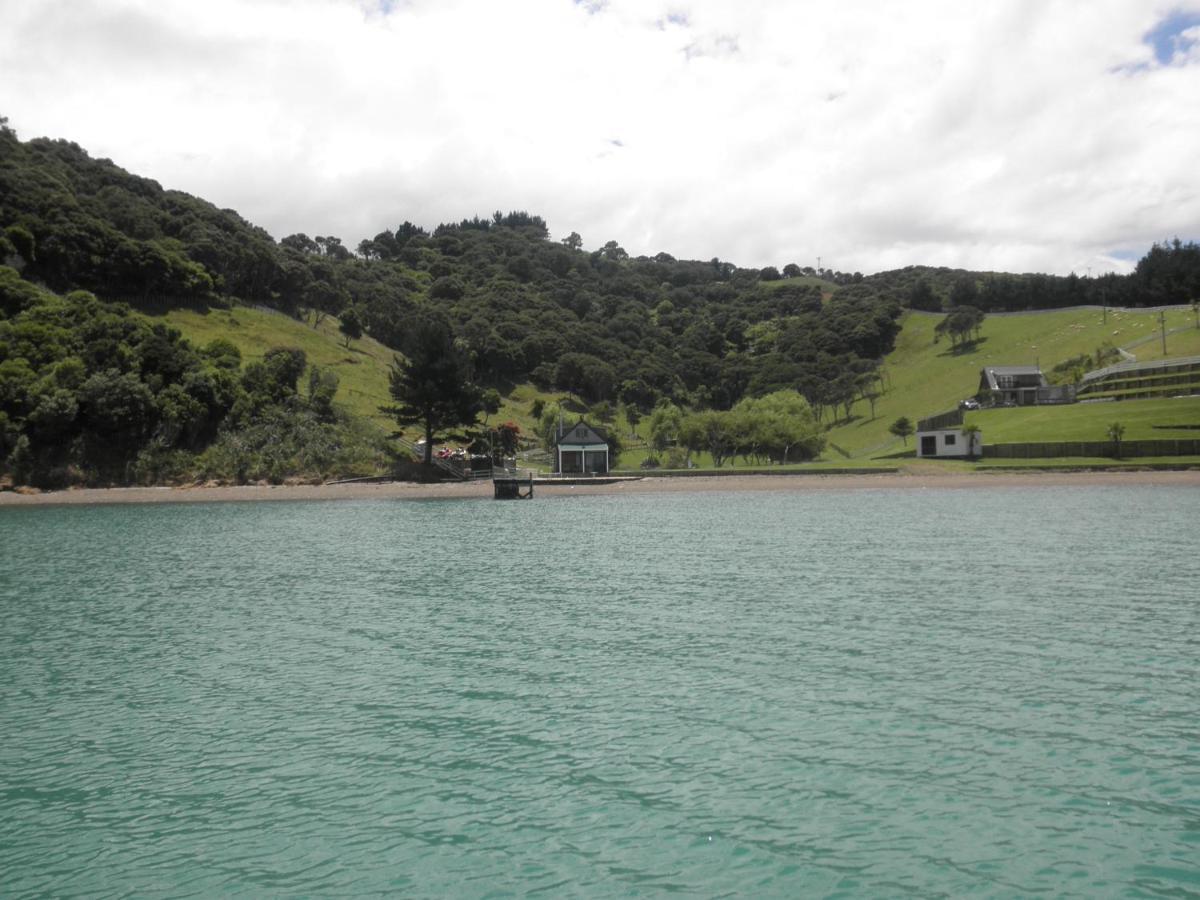 Waiheke Waters Edge Villa Omiha ภายนอก รูปภาพ